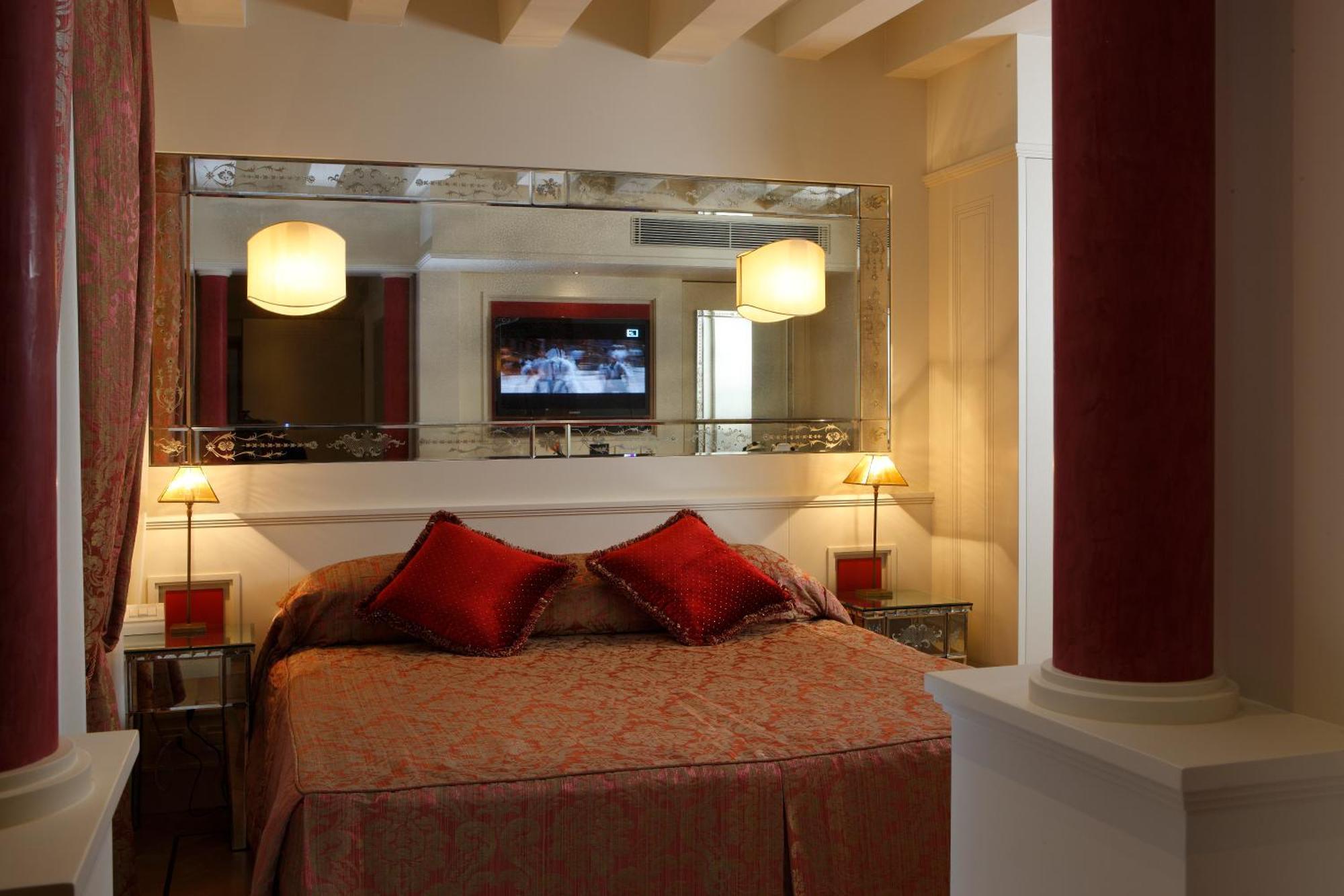 Canaletto Luxury Suites - San Marco Luxury ヴェネツィア エクステリア 写真